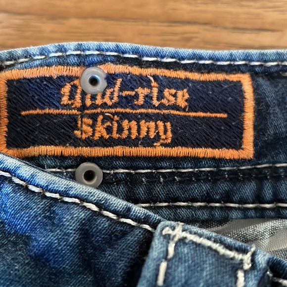 Rock Revival Nicci Skinny Jeans - Picture 4 of 8